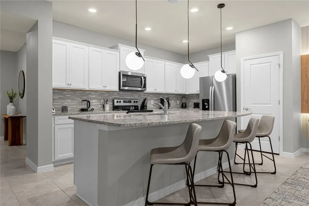 4358 Lana Avenue Davenport FL 33897