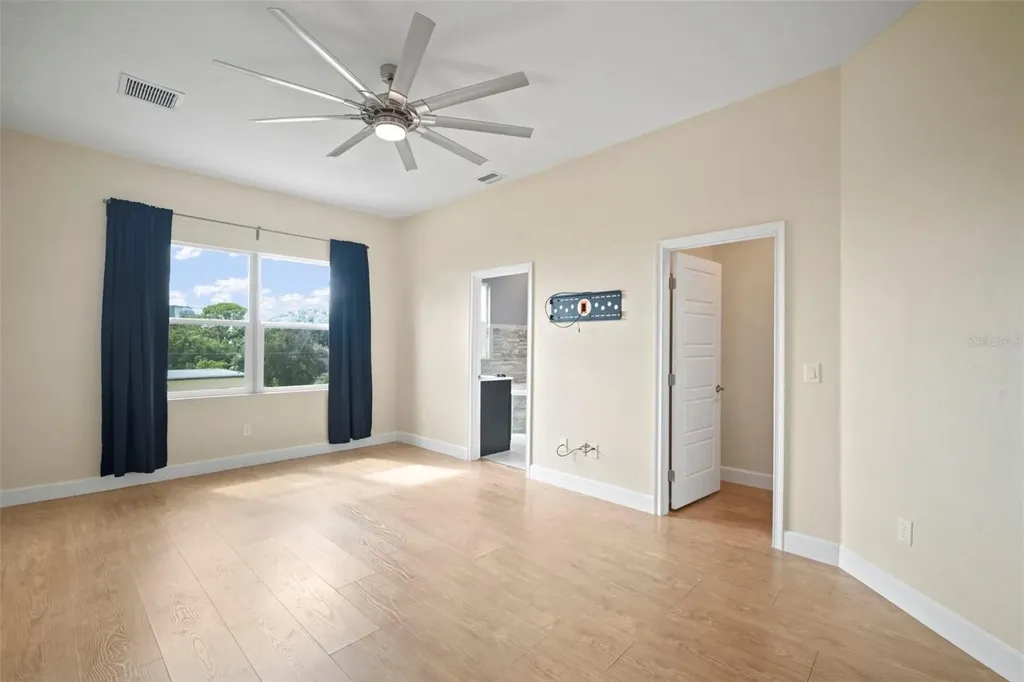 718 S 22nd Street Tampa FL 33605