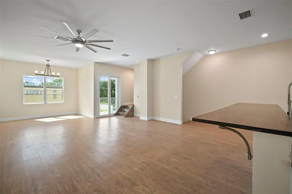 718 S 22nd Street Tampa FL 33605