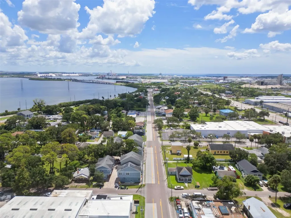 718 S 22nd Street Tampa FL 33605
