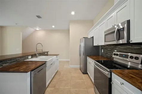 718 S 22nd Street Tampa FL 33605