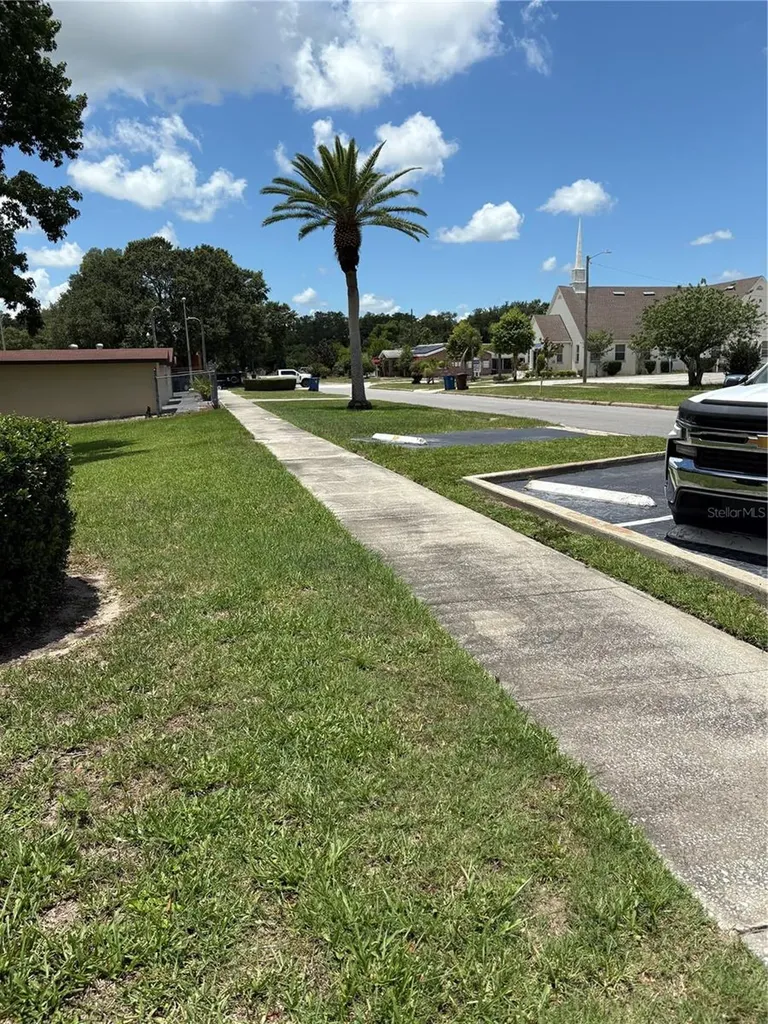 130 E Johnson Avenue Lake Wales FL 33853