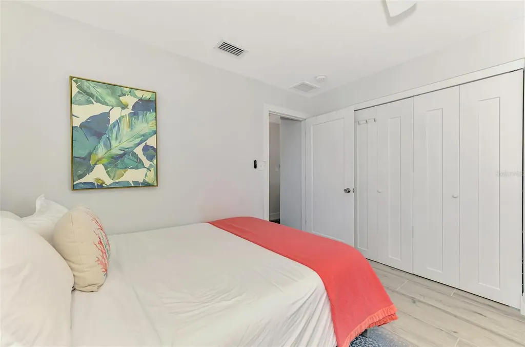 1137 N Moonmist Court Sarasota FL 34242