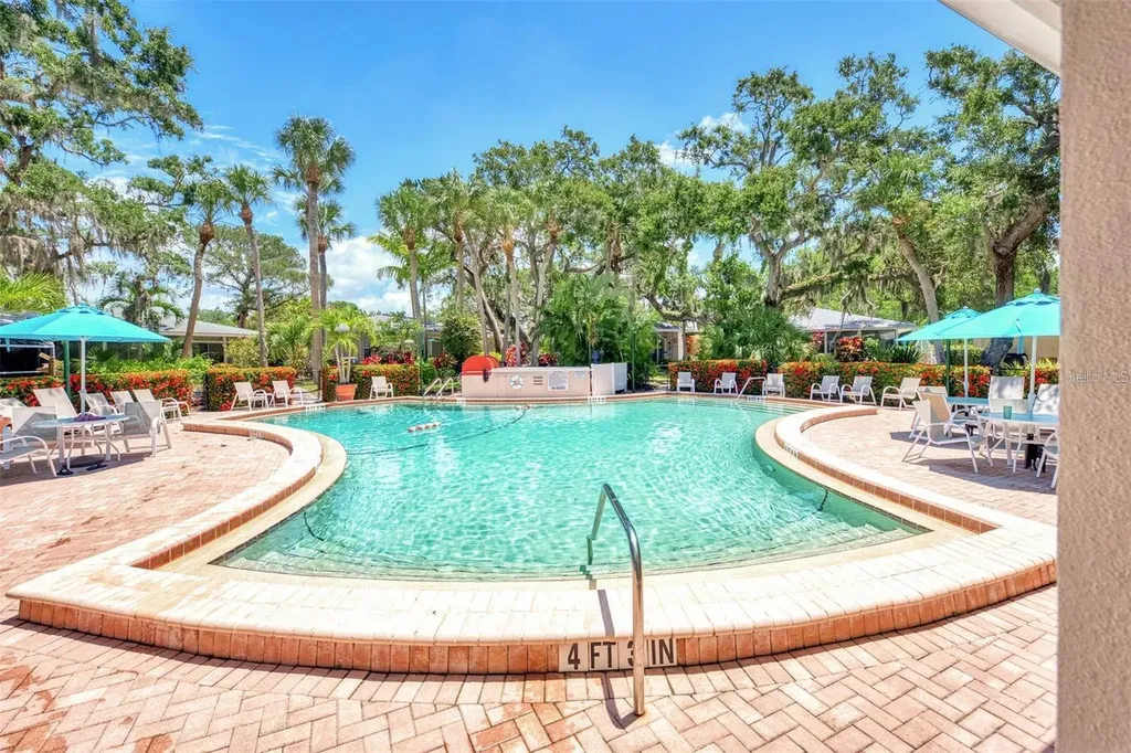 1137 N Moonmist Court Sarasota FL 34242
