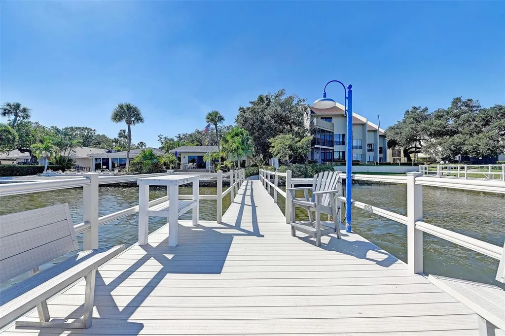 1137 N Moonmist Court Sarasota FL 34242