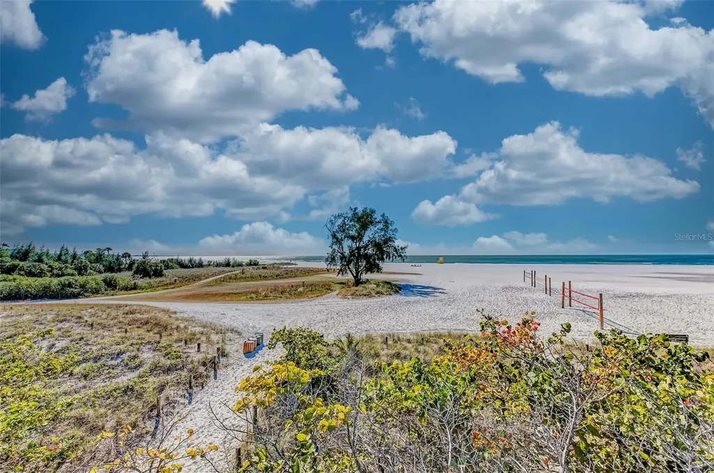 1137 N Moonmist Court Sarasota FL 34242