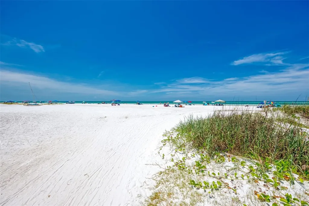 1137 N Moonmist Court Sarasota FL 34242