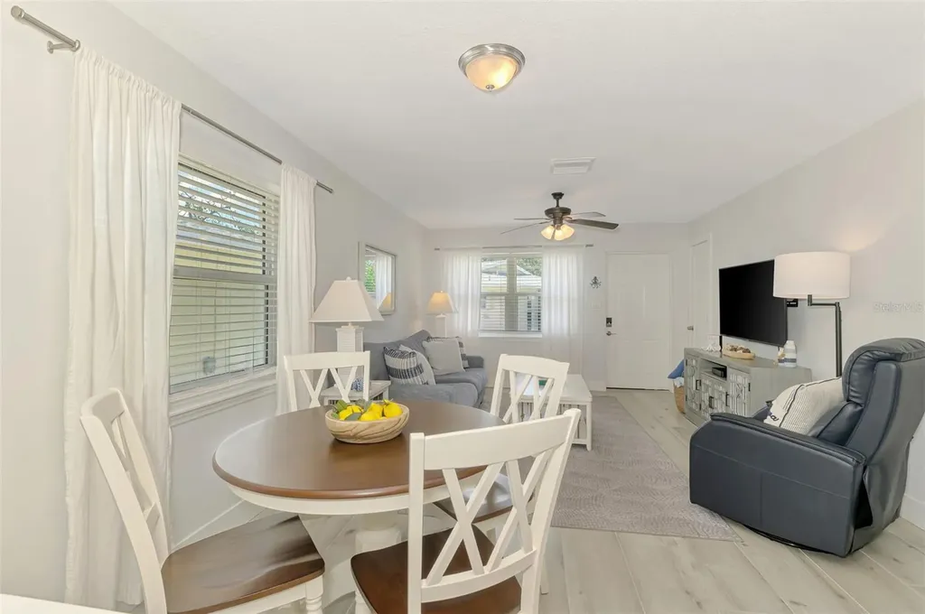 1137 N Moonmist Court Sarasota FL 34242