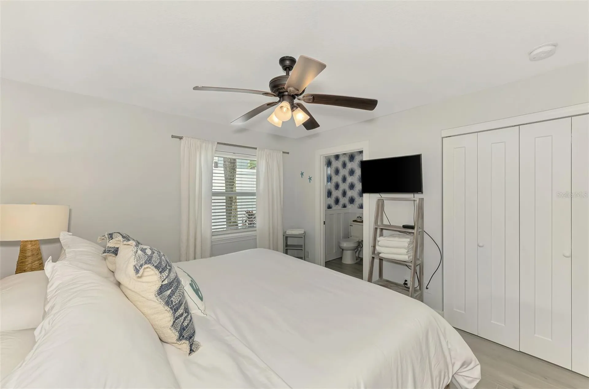 1137 N Moonmist Court Sarasota FL 34242