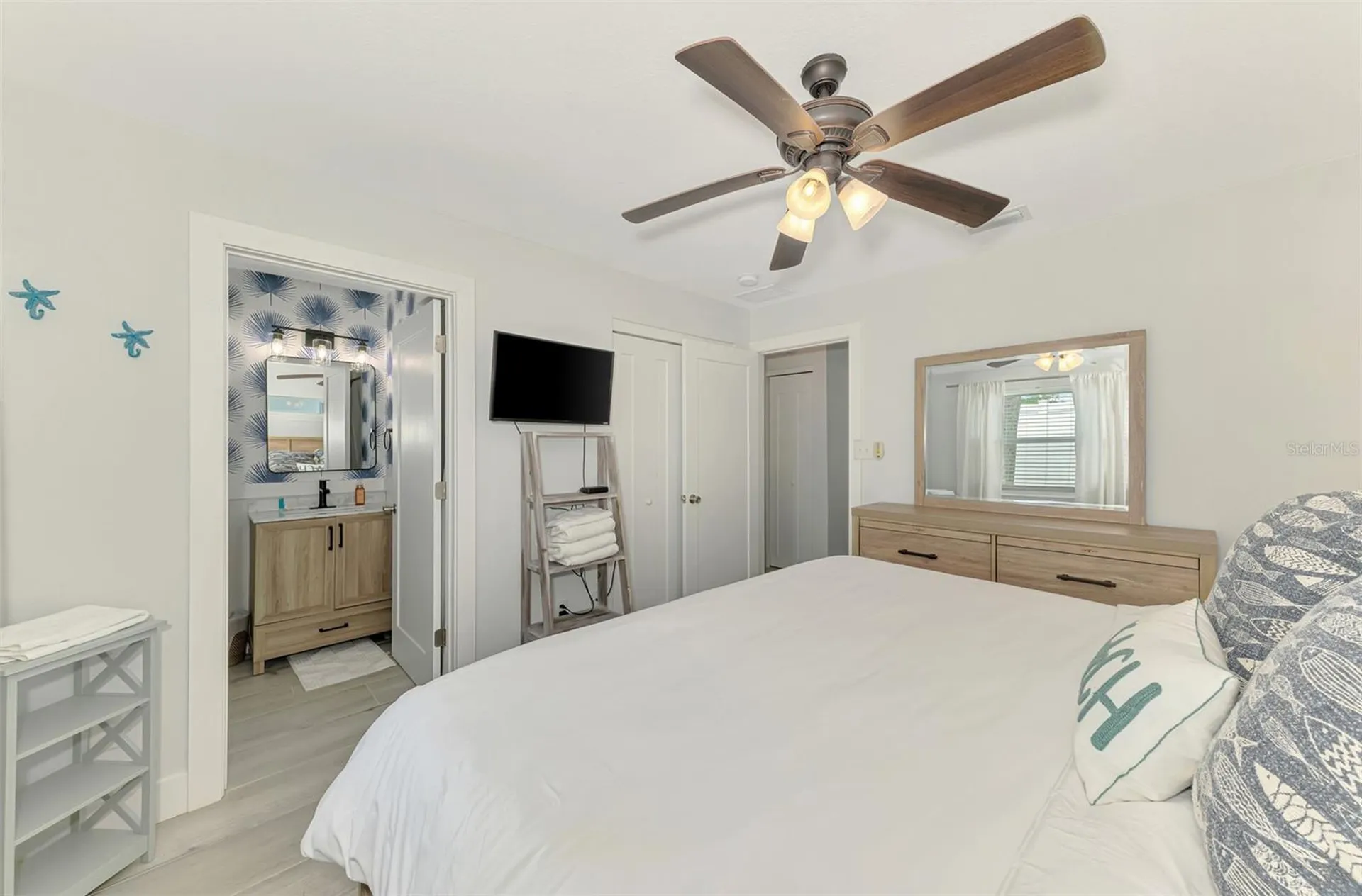 1137 N Moonmist Court Sarasota FL 34242