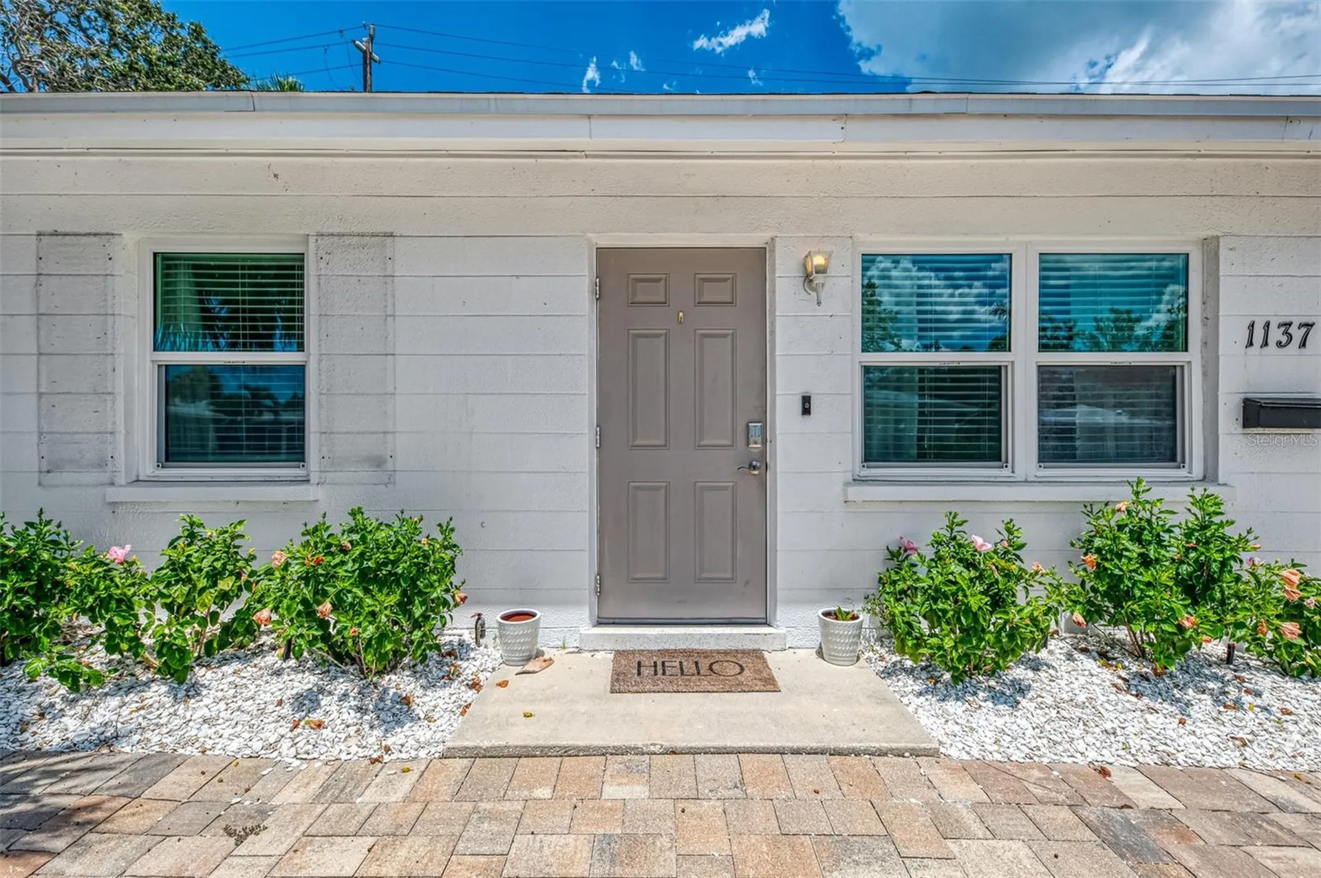 1137 N Moonmist Court Sarasota FL 34242
