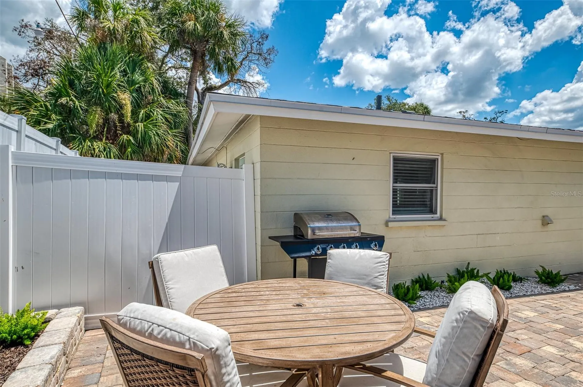 1137 N Moonmist Court Sarasota FL 34242