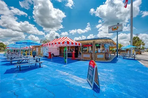 1137 N Moonmist Court Sarasota FL 34242