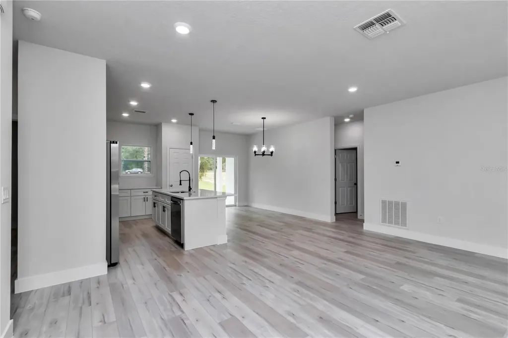 10932 N Frantz Avenue Citrus Springs FL 34434