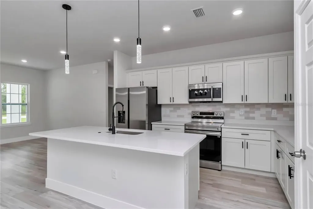 10932 N Frantz Avenue Citrus Springs FL 34434