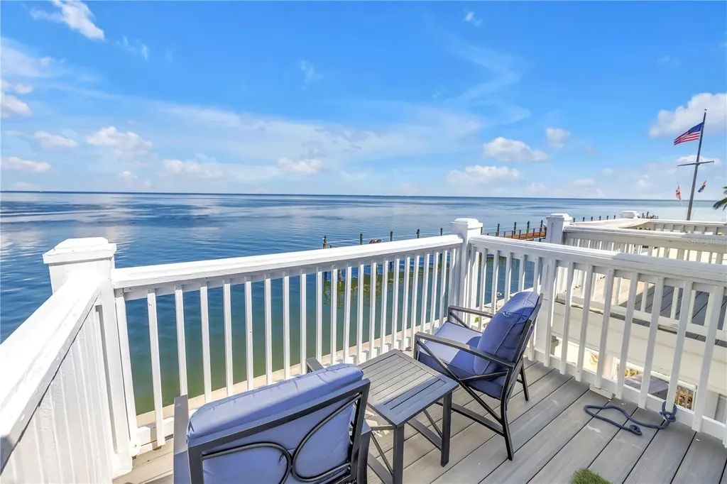 4982 Coquina Key Drive SE St Petersburg FL 33705