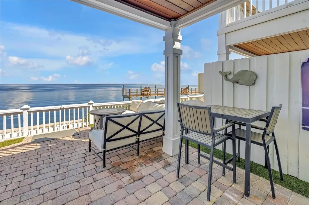 4982 Coquina Key Drive SE St Petersburg FL 33705