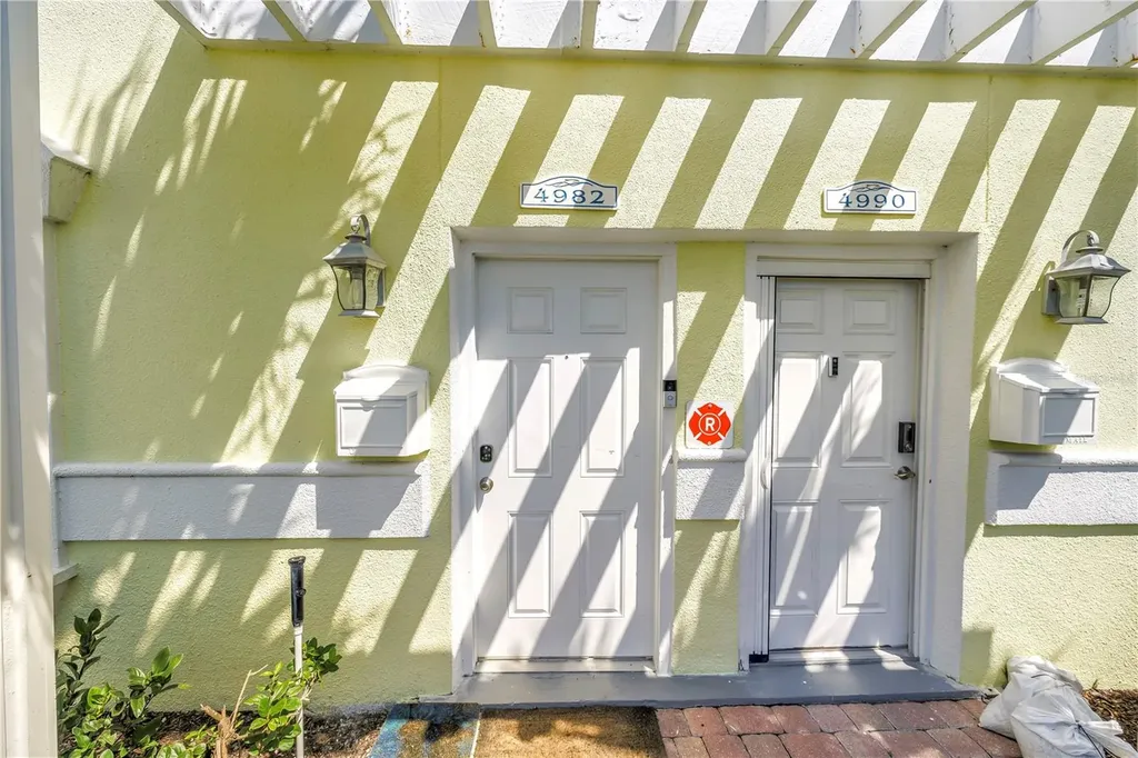 4982 Coquina Key Drive SE St Petersburg FL 33705
