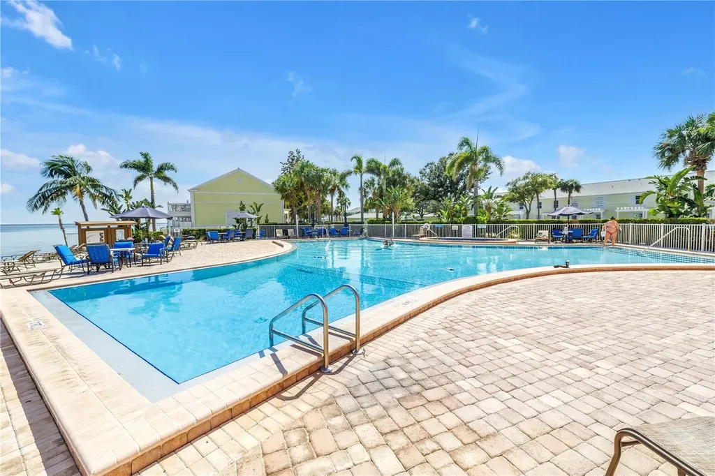 4982 Coquina Key Drive SE St Petersburg FL 33705
