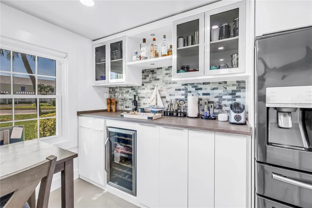 4982 Coquina Key Drive SE St Petersburg FL 33705
