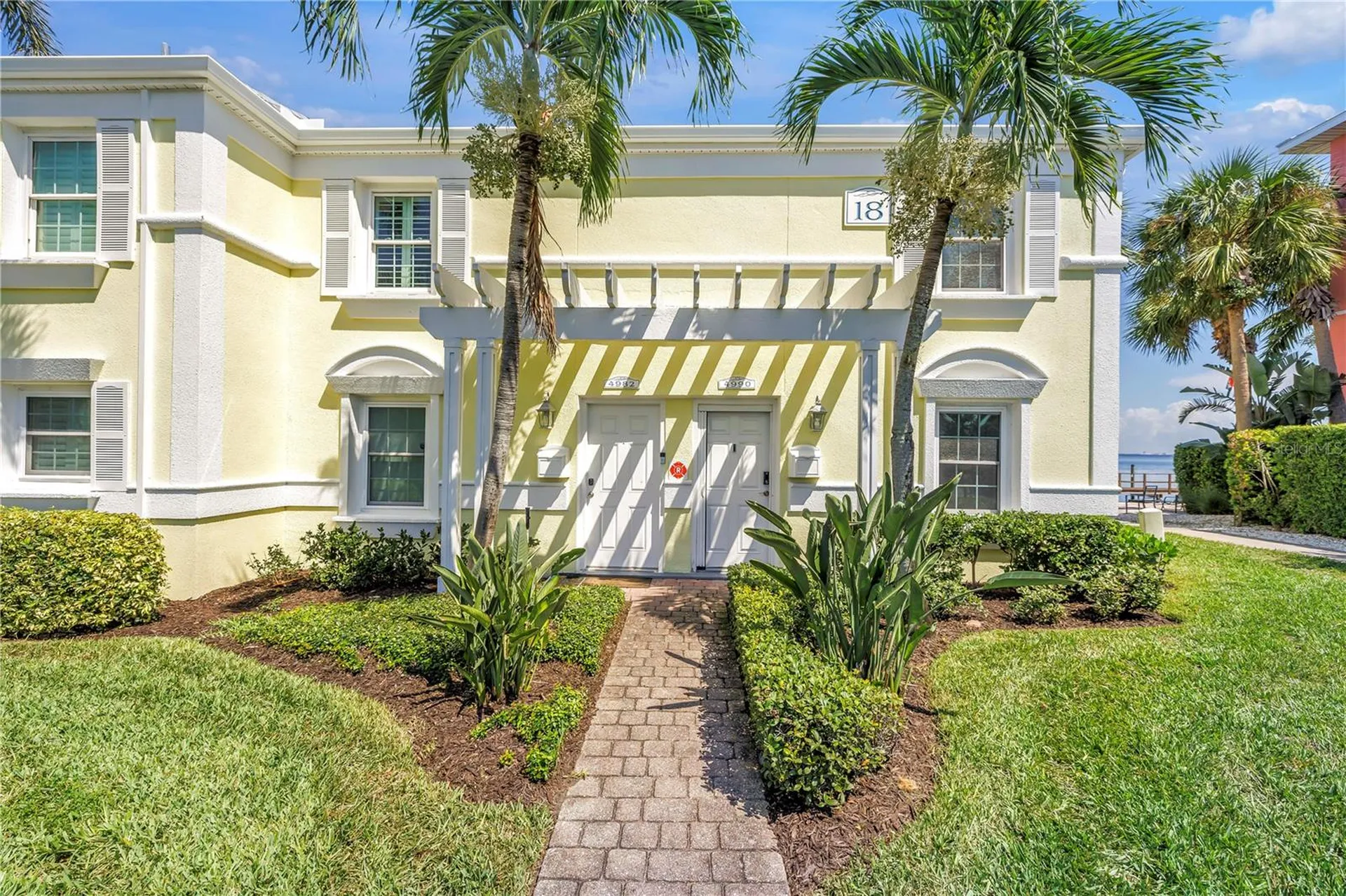4982 Coquina Key Drive SE St Petersburg FL 33705
