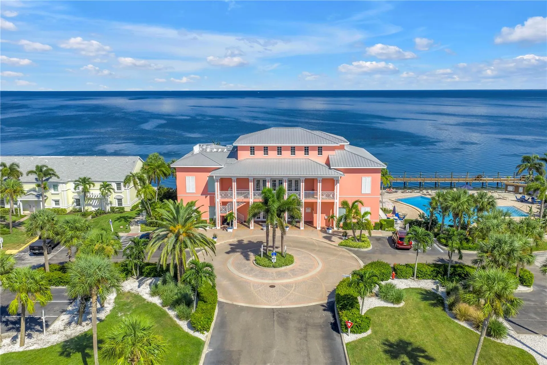 4982 Coquina Key Drive SE St Petersburg FL 33705