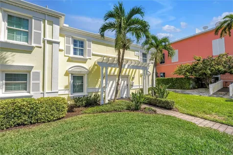 4982 Coquina Key Drive SE St Petersburg FL 33705