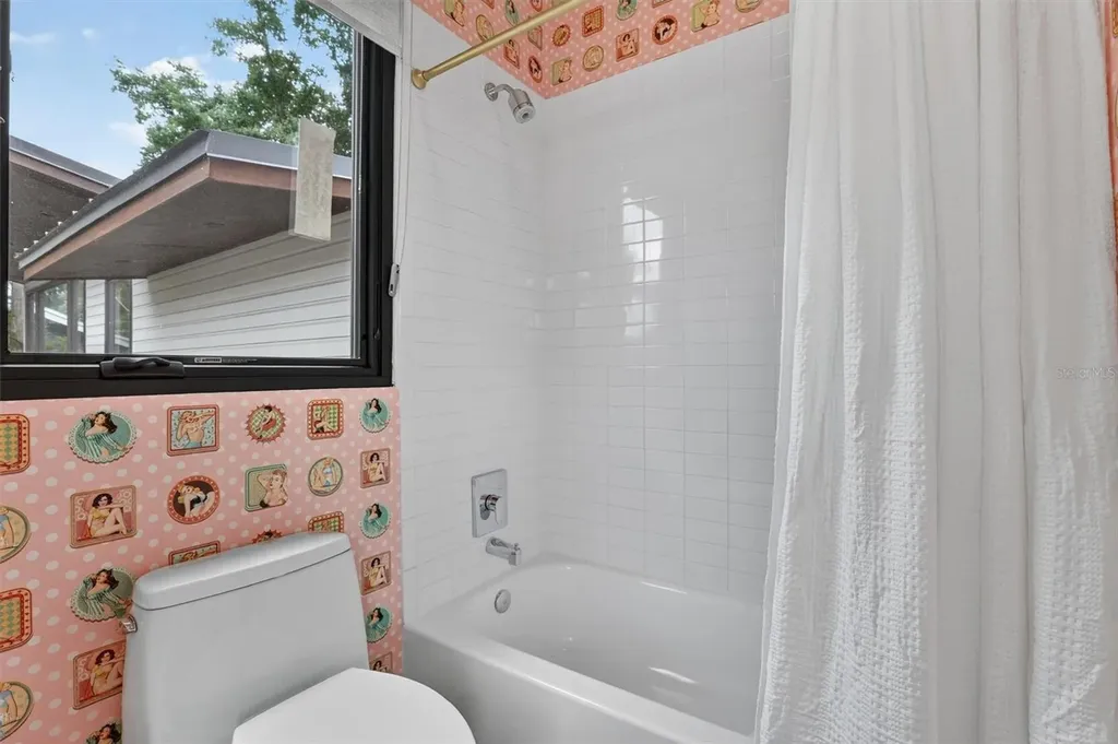 119 N Hyer Avenue Orlando FL 32801