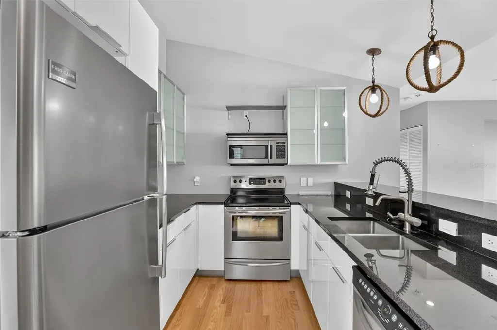 119 N Hyer Avenue Orlando FL 32801