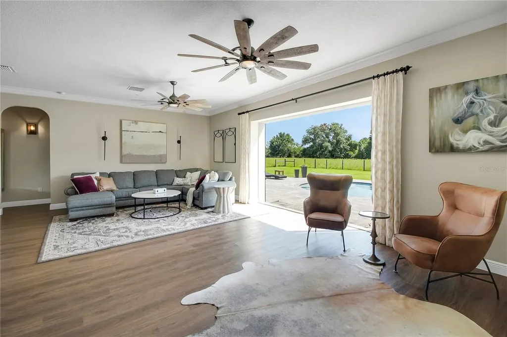 10757 County Road 223 Oxford FL 34484