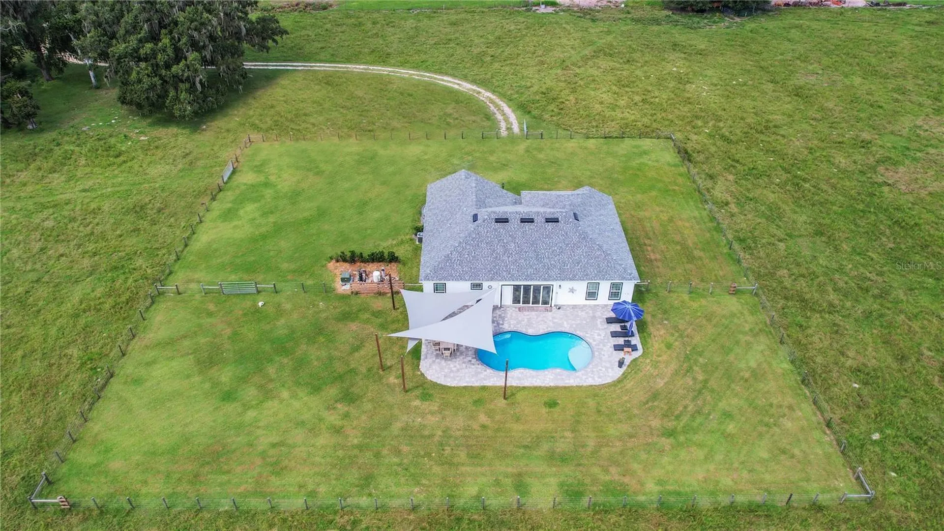 10757 County Road 223 Oxford FL 34484