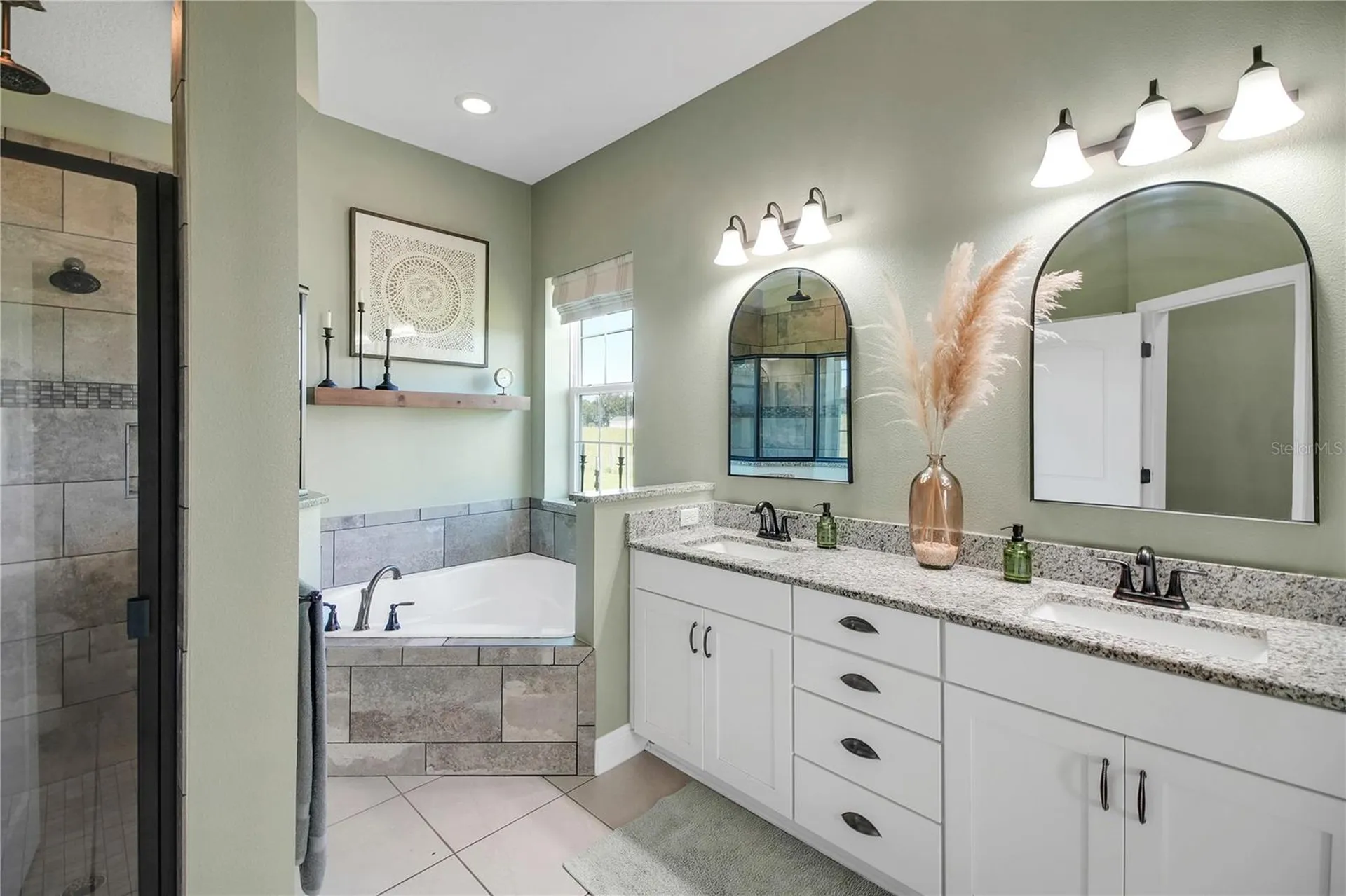 10757 County Road 223 Oxford FL 34484
