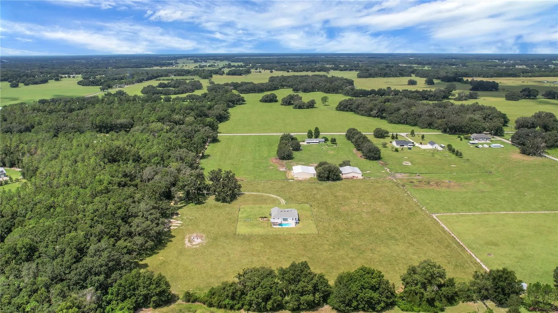 10757 County Road 223 Oxford FL 34484