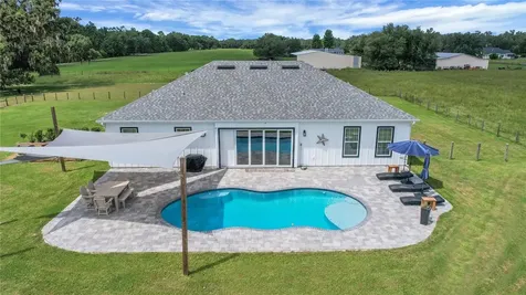 10757 County Road 223 Oxford FL 34484