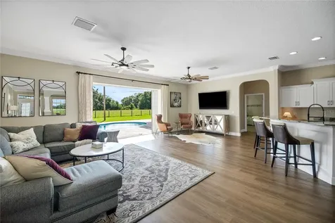 10757 County Road 223 Oxford FL 34484
