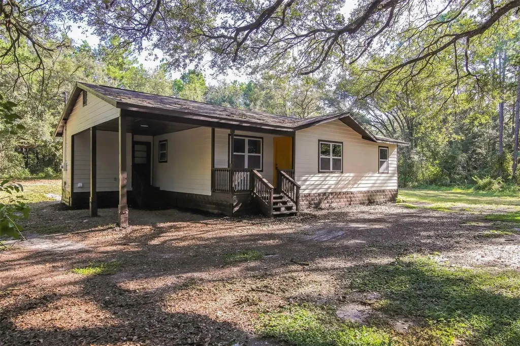 10746 SE 31st Place Morriston FL 32668