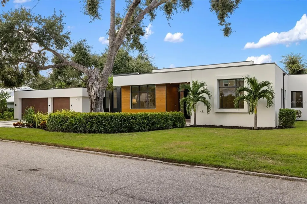 1873 Rose Street Sarasota FL 34239