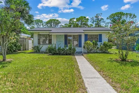 754 71st Avenue N St Petersburg FL 33702