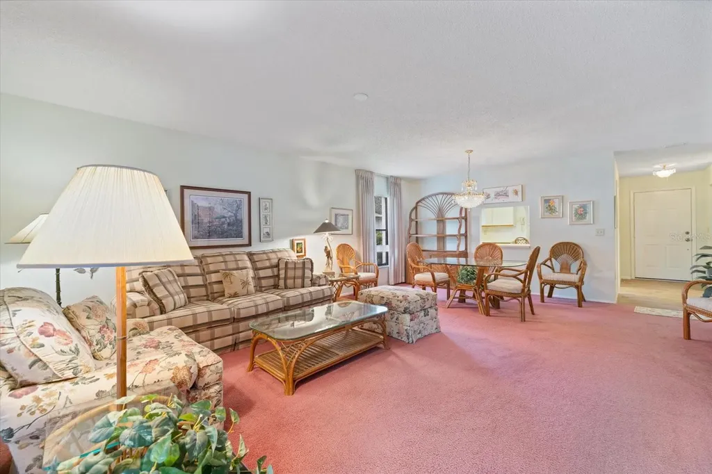 462 Oak Hill Circle Sarasota FL 34232