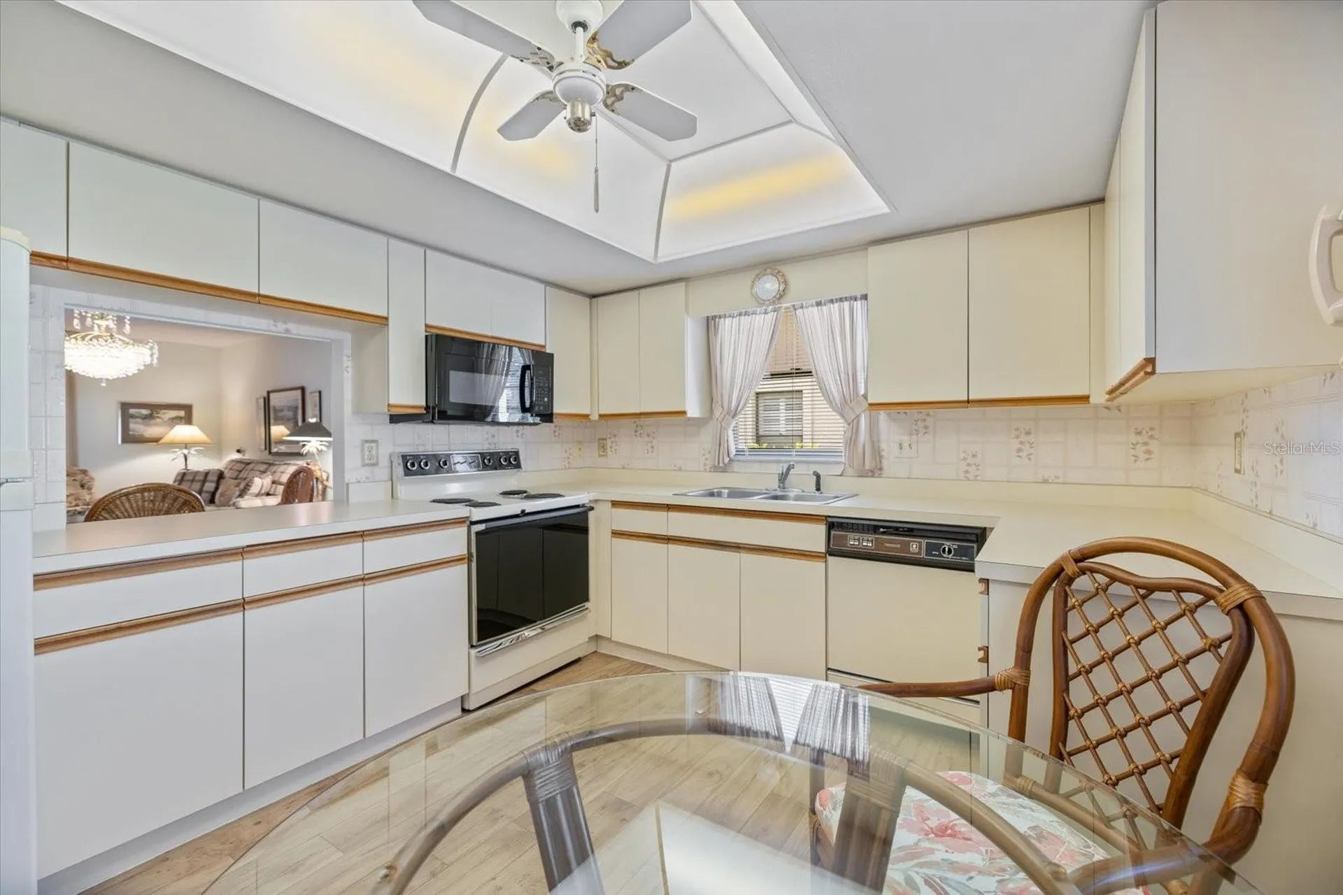 462 Oak Hill Circle Sarasota FL 34232