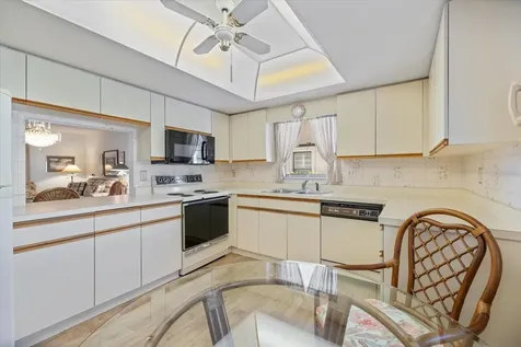 462 Oak Hill Circle Sarasota FL 34232