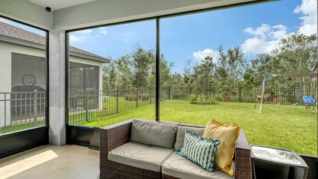 8221 Reefbay Cove Parrish FL 34219