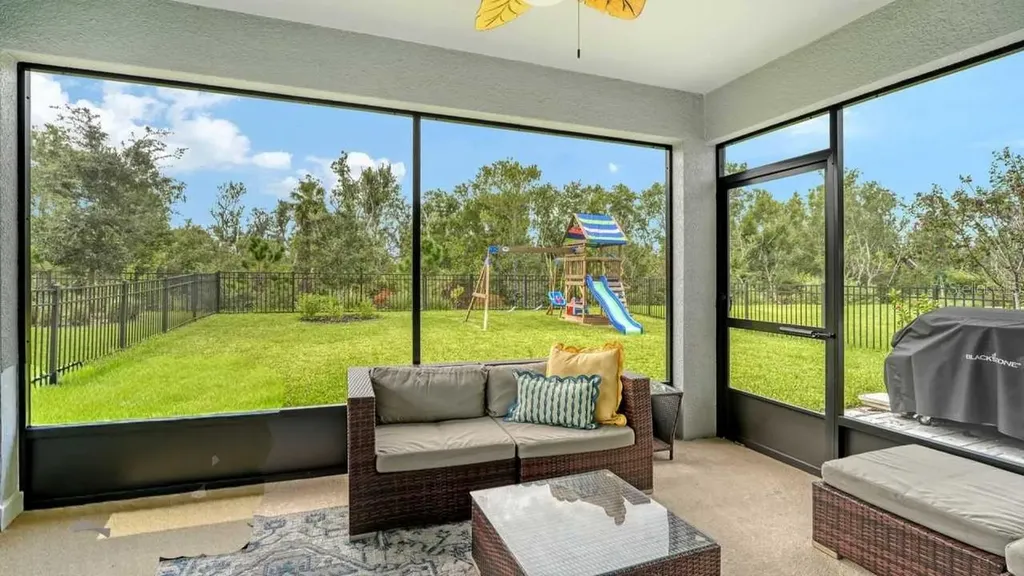 8221 Reefbay Cove Parrish FL 34219
