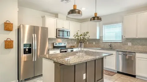 8221 Reefbay Cove Parrish FL 34219