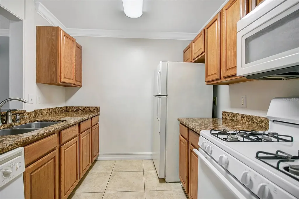 2053 Dixie Belle Drive Orlando FL 32812