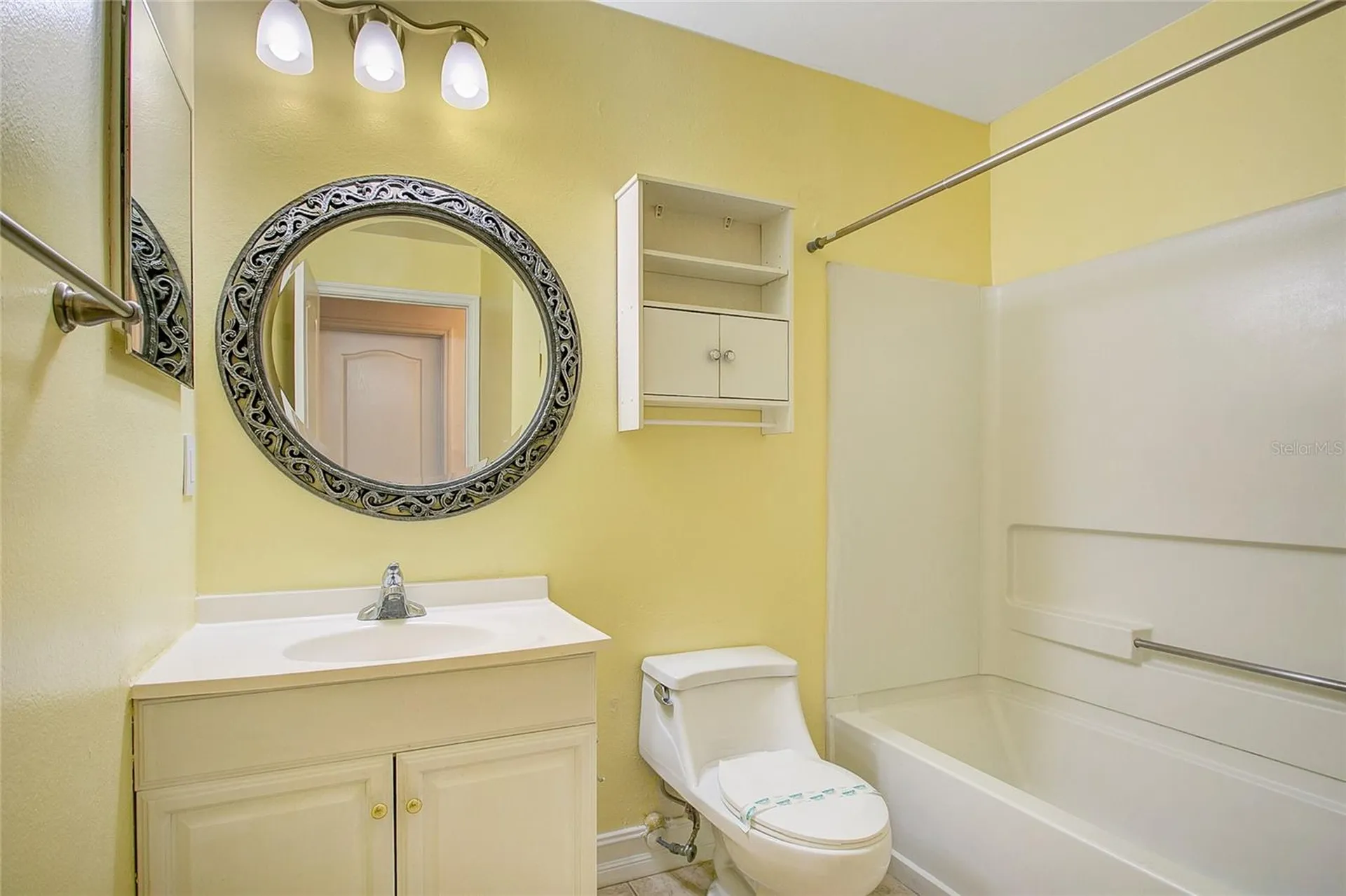 2053 Dixie Belle Drive Orlando FL 32812