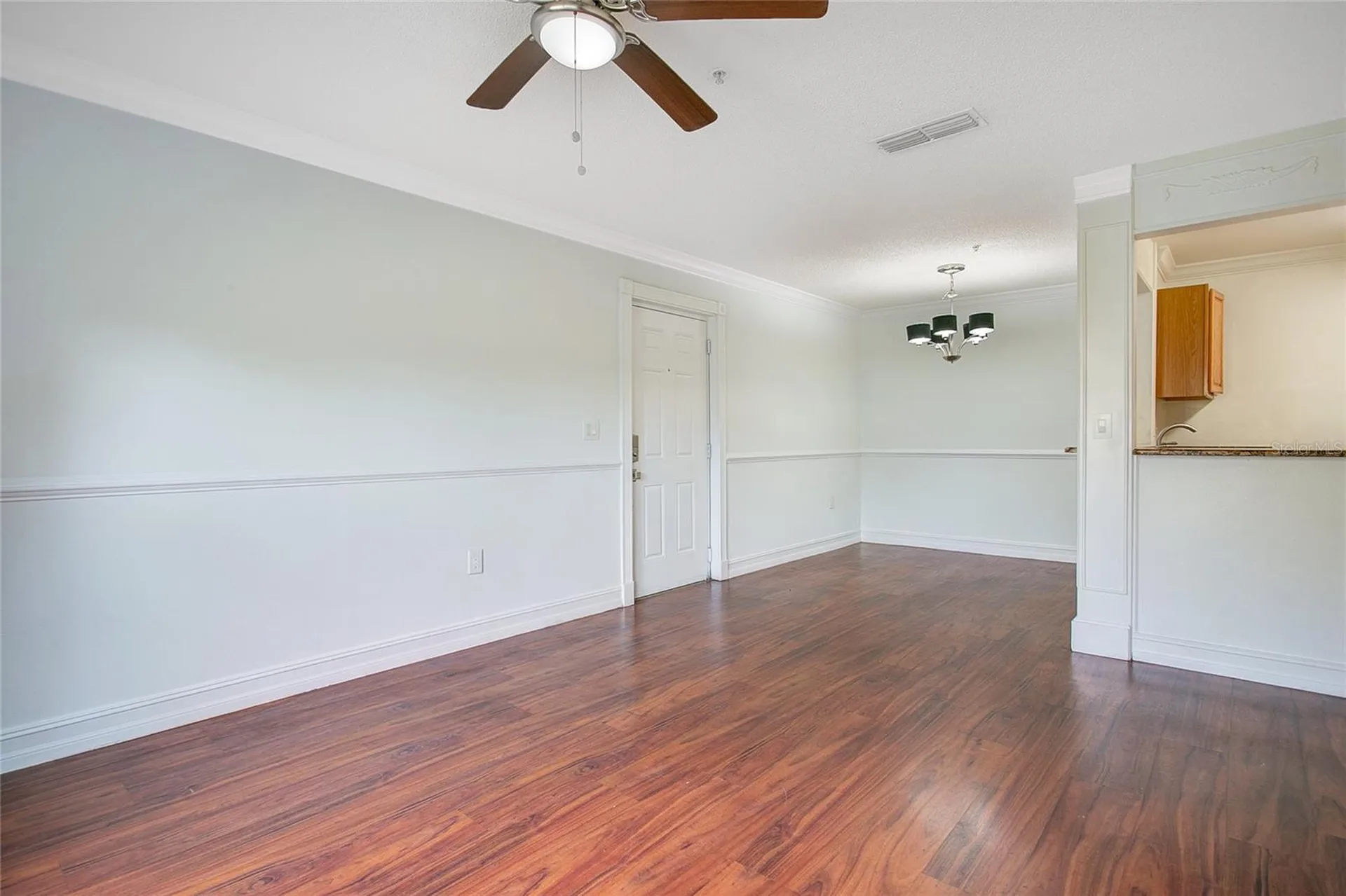 2053 Dixie Belle Drive Orlando FL 32812