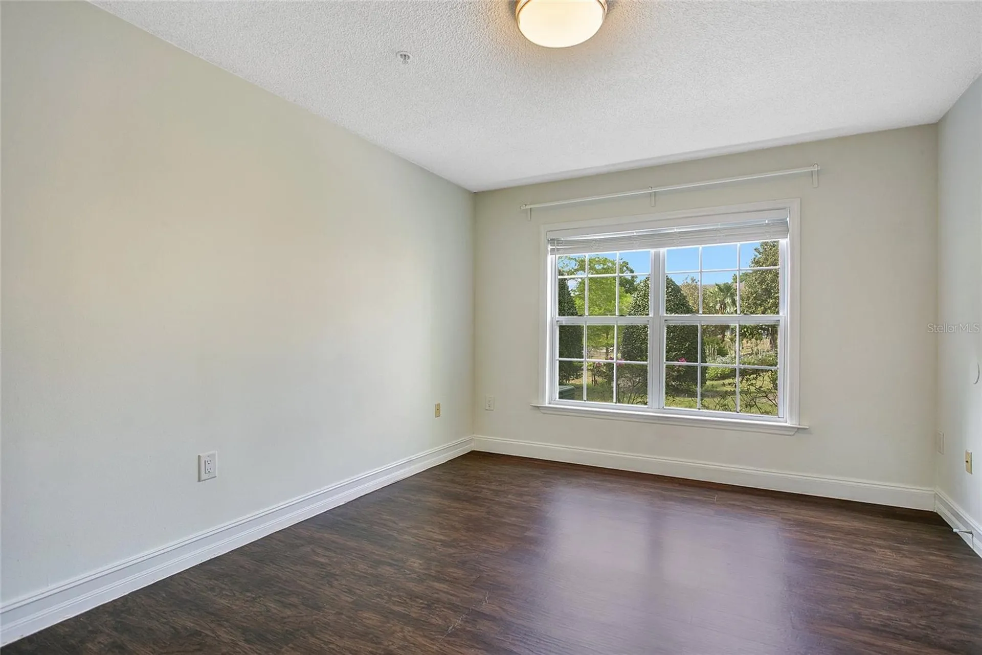 2053 Dixie Belle Drive Orlando FL 32812