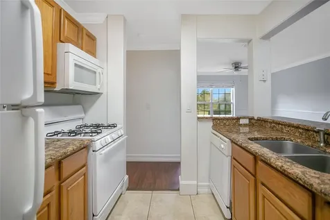 2053 Dixie Belle Drive Orlando FL 32812