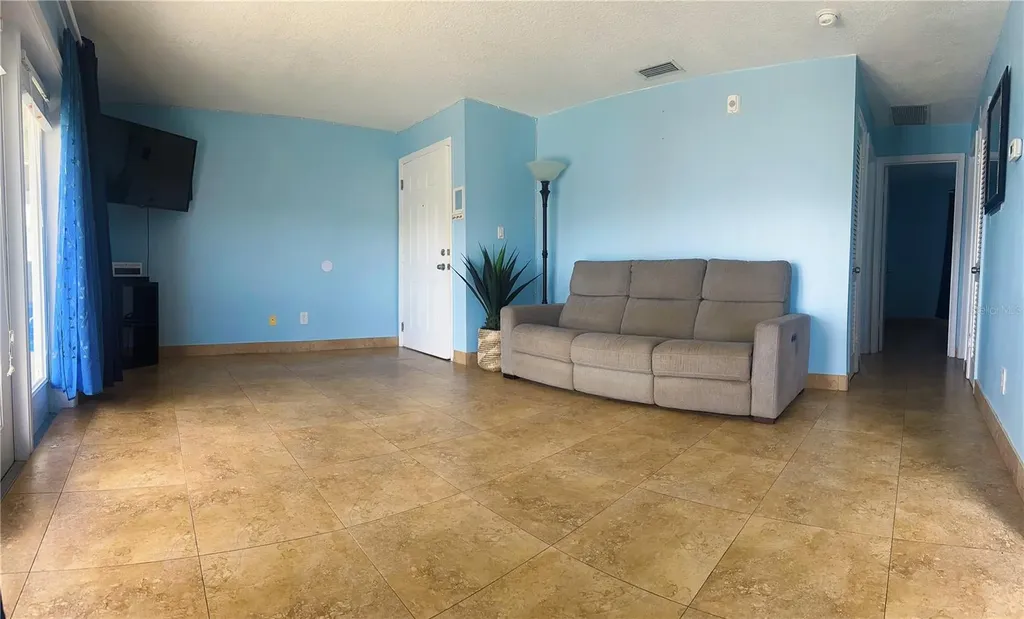 4859 Coquina Key Drive SE St Petersburg FL 33705